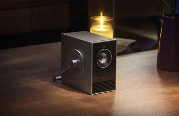LG_Proyector CineBeam_2